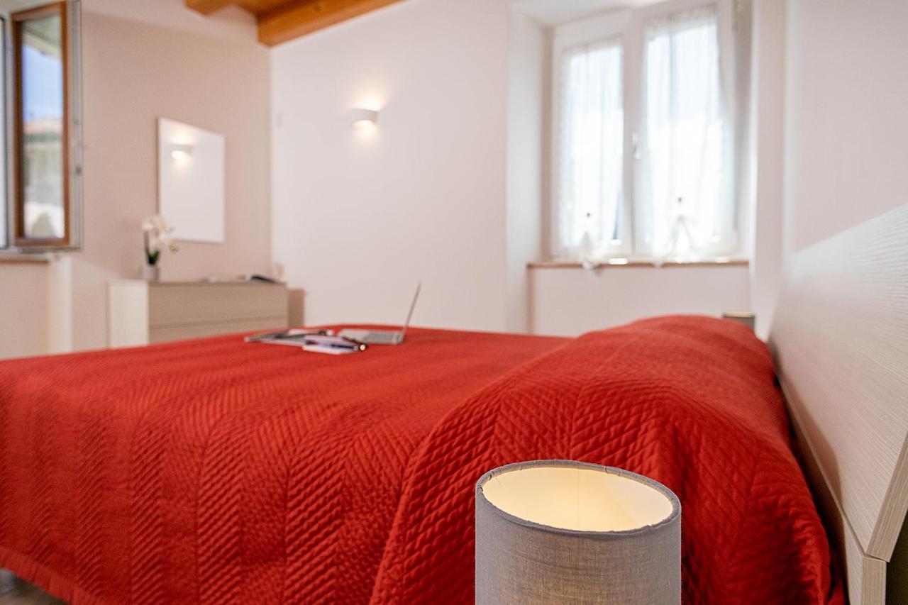 Villa Casa Rossa - Regarda Travel Bardolino Esterno foto