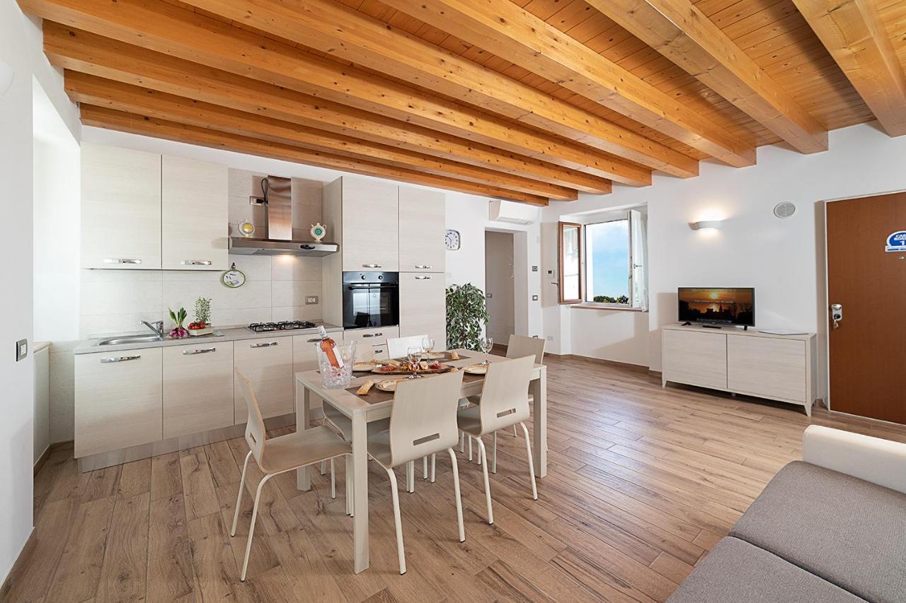 Villa Casa Rossa - Regarda Travel Bardolino Esterno foto