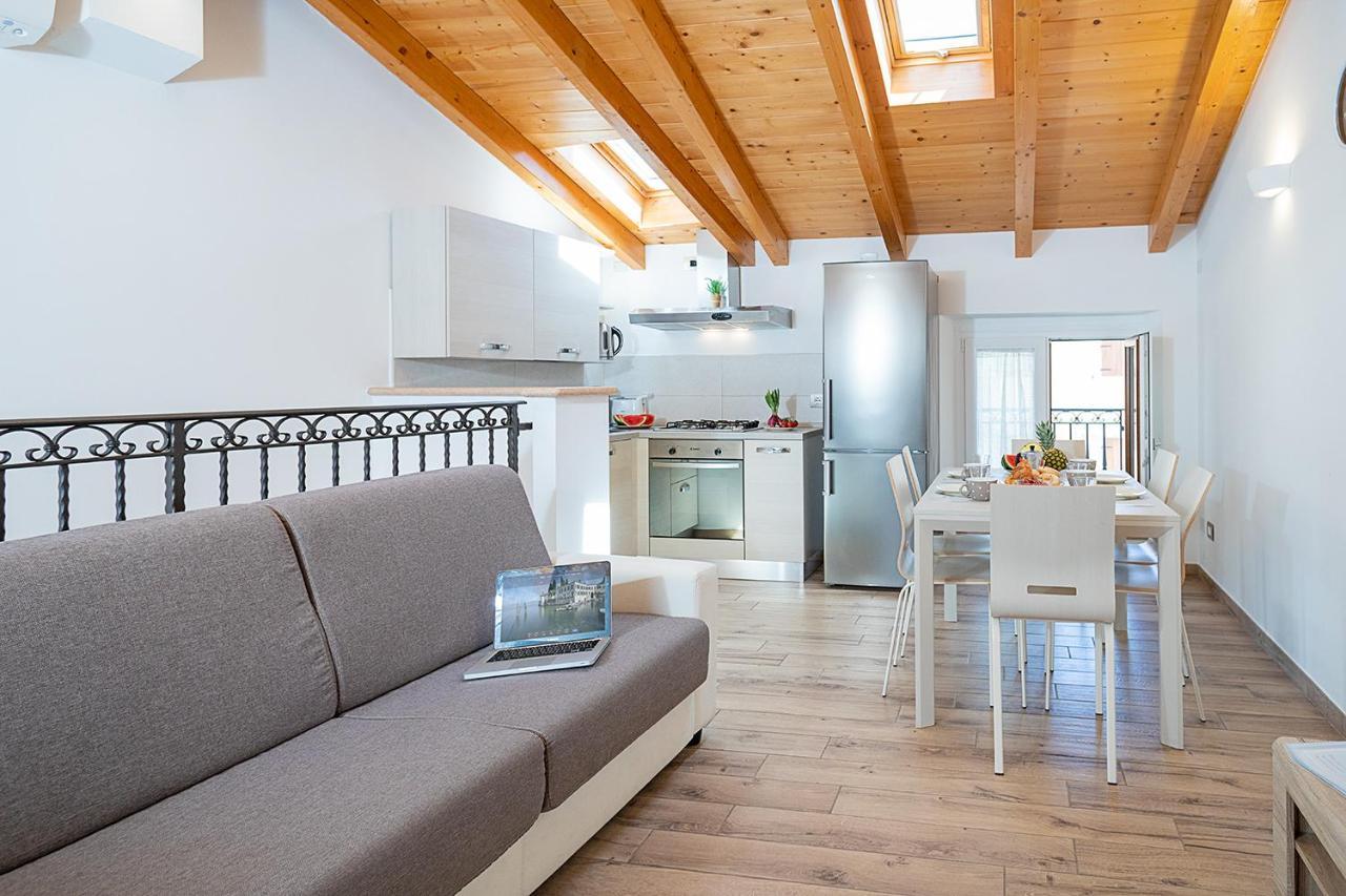 Villa Casa Rossa - Regarda Travel Bardolino Esterno foto