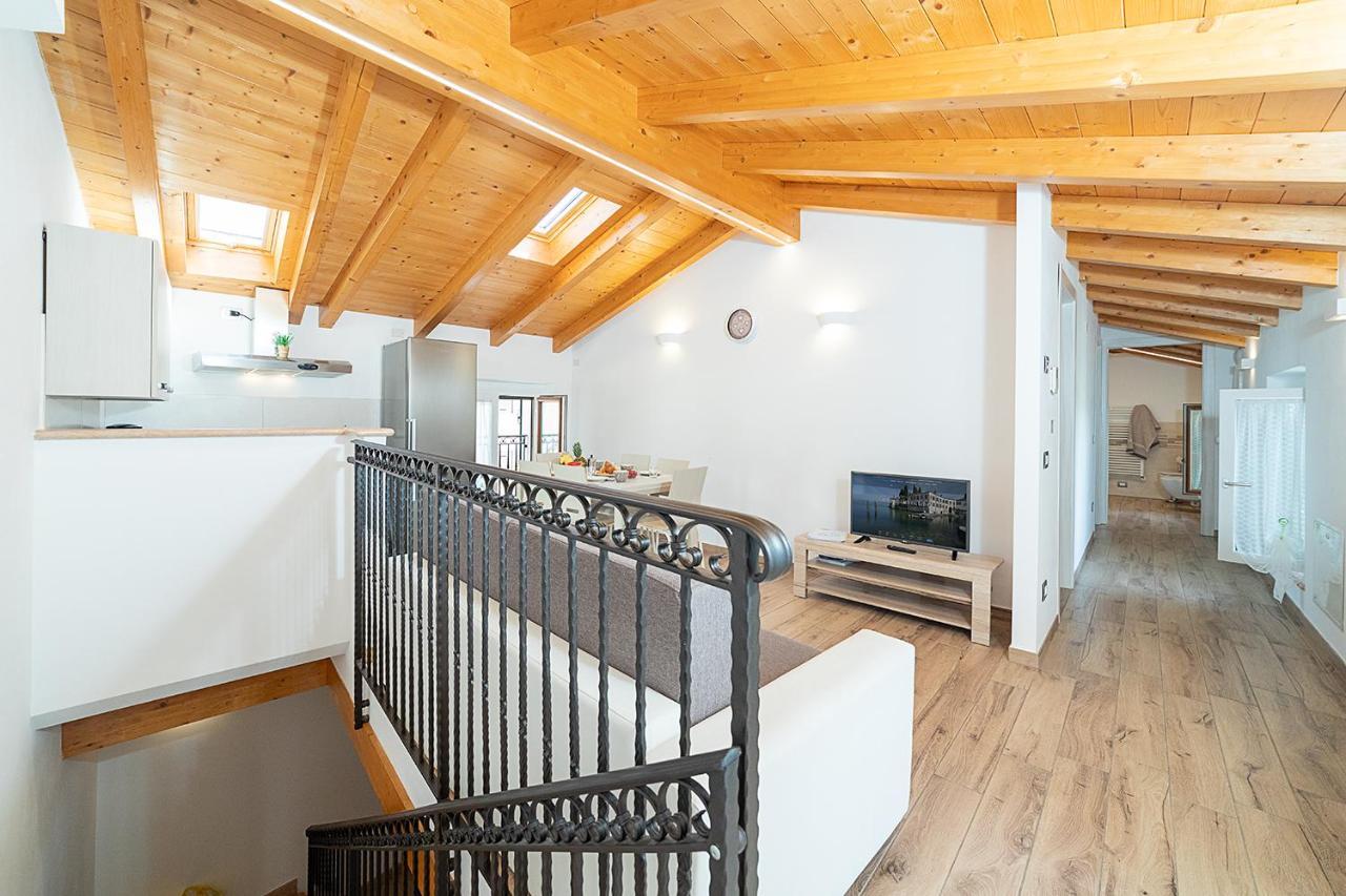 Villa Casa Rossa - Regarda Travel Bardolino Esterno foto